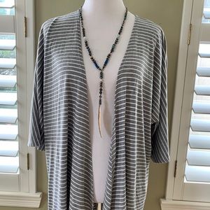 LulaRoe gray & white stripe open cardigan kimono